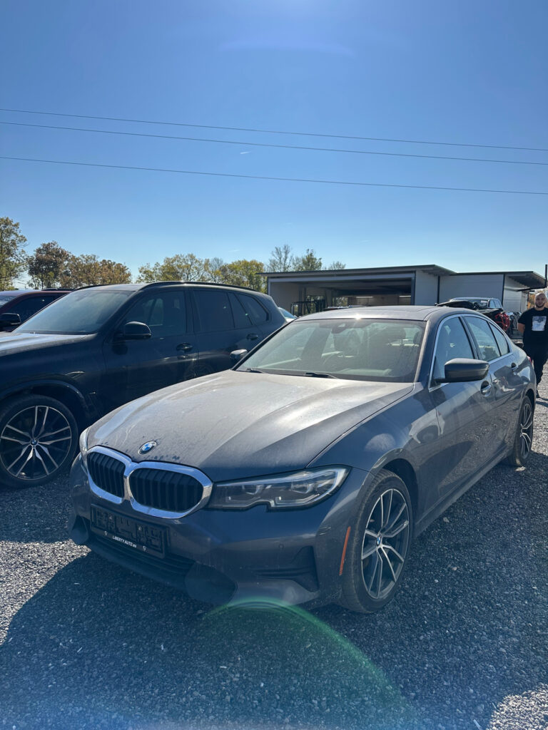 Снимка на внесено bmw за клиент на Liberty Auto